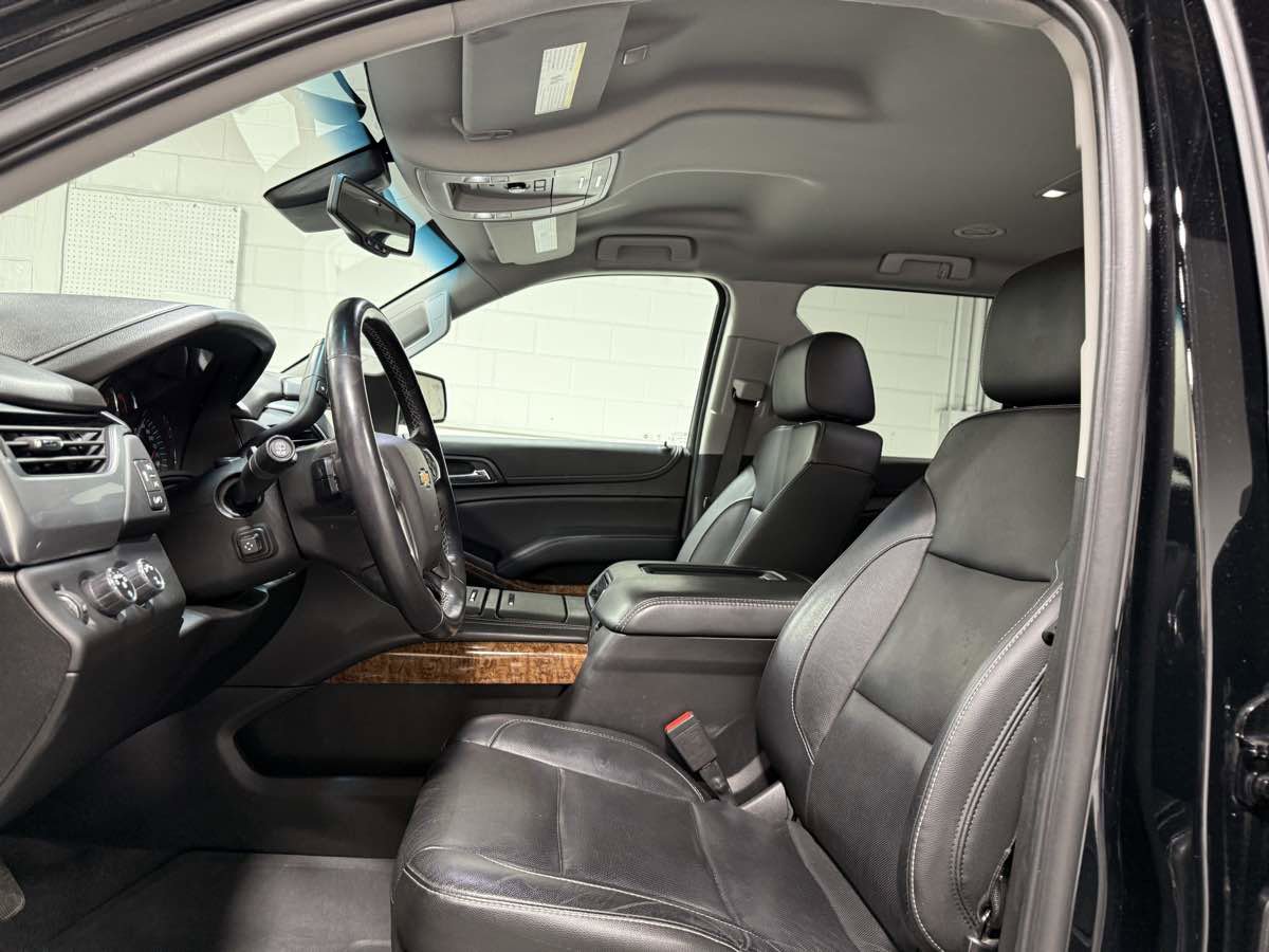 Used 2020 Chevrolet Suburban Premier image 16