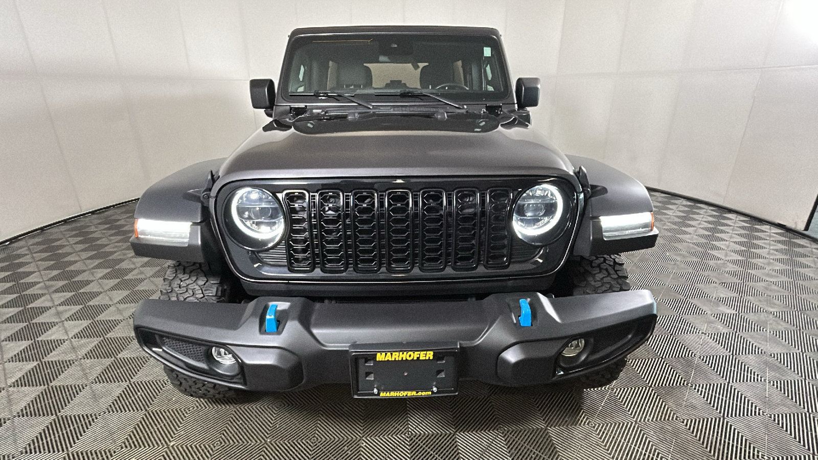 Used 2024 Jeep Wrangler Unlimited AWD/4WD image 9