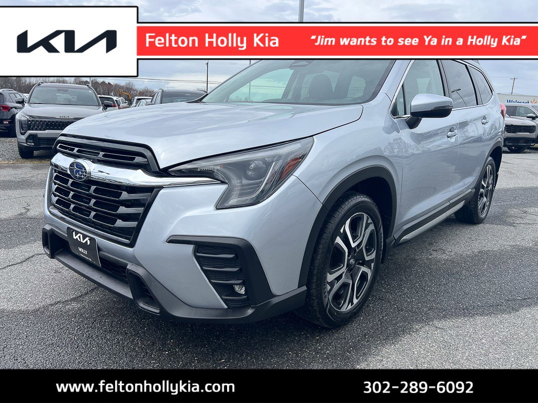 Used 2023 Subaru Ascent Limited image 1