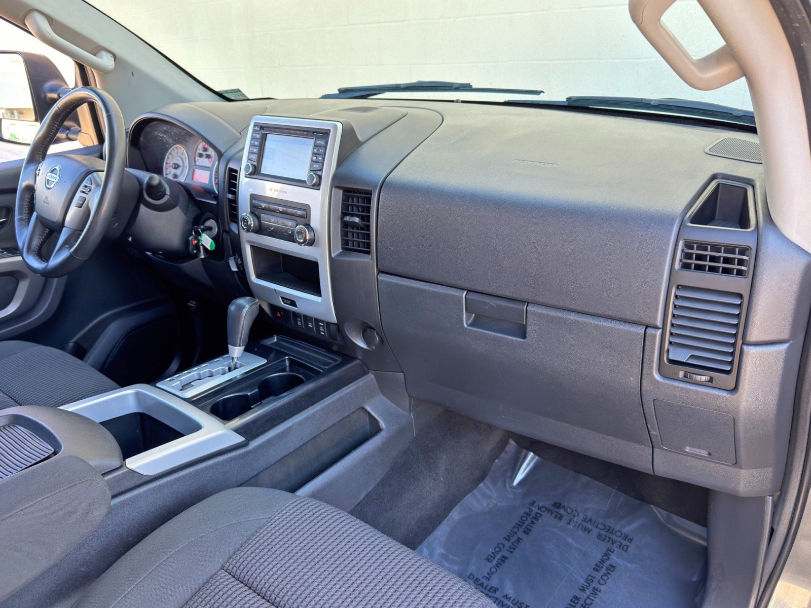 Used 2015 Nissan Titan PRO-4X AWD/4WD image 13