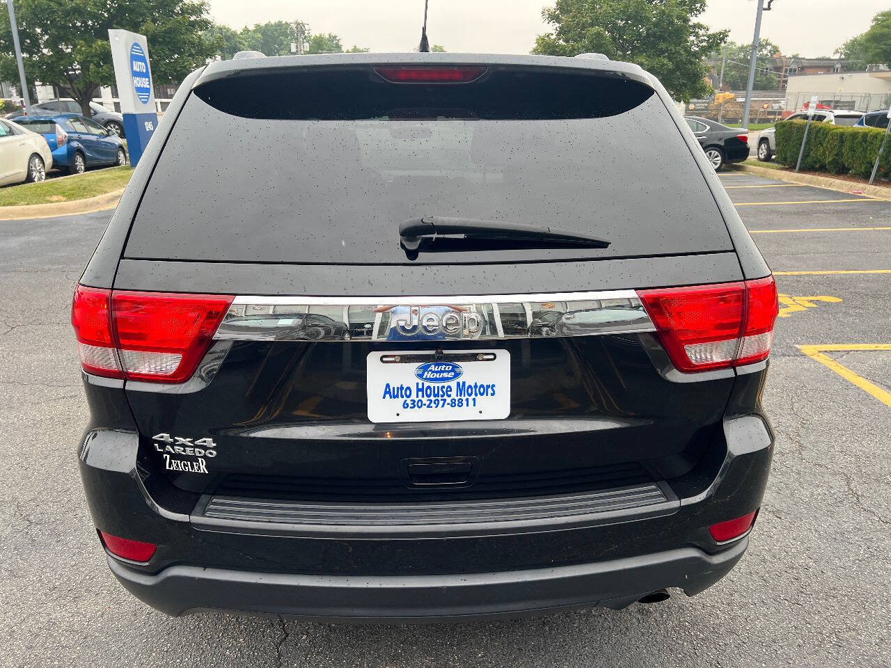 Used 2012 Jeep Grand Cherokee Laredo w/ Laredo E Group AWD/4WD image 15