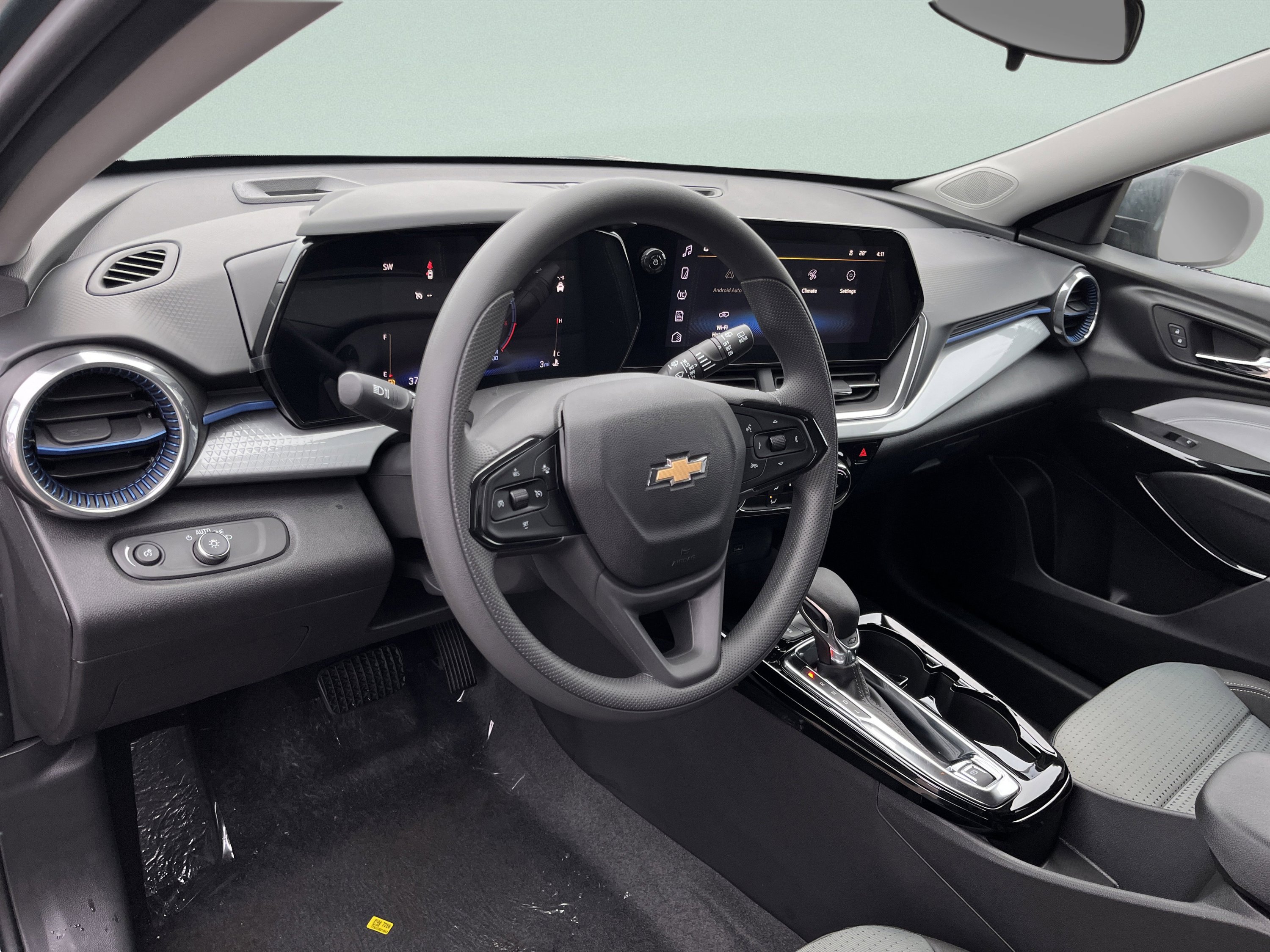 New 2026 Chevrolet Trax LT image 17