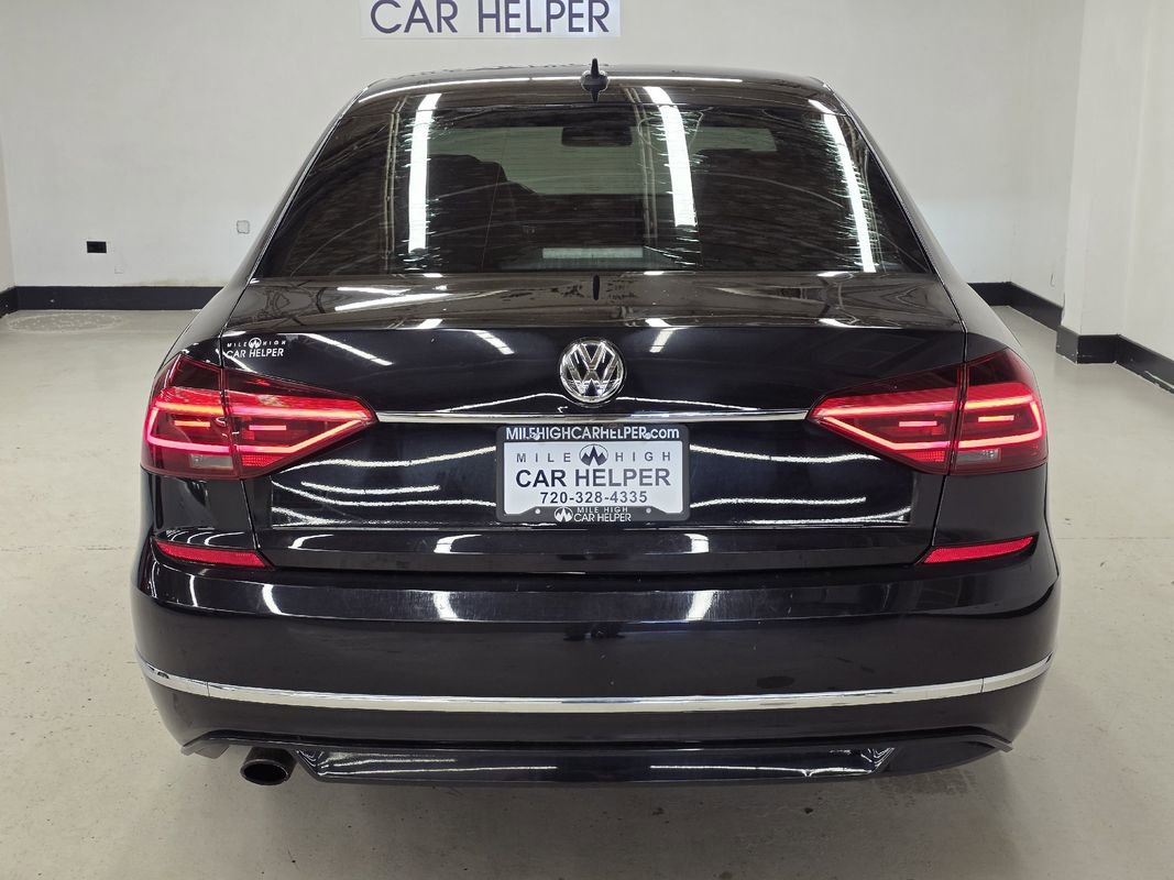 Used 2017 Volkswagen Passat 1.8T R-Line w/ R-Line Lighting Package image 16