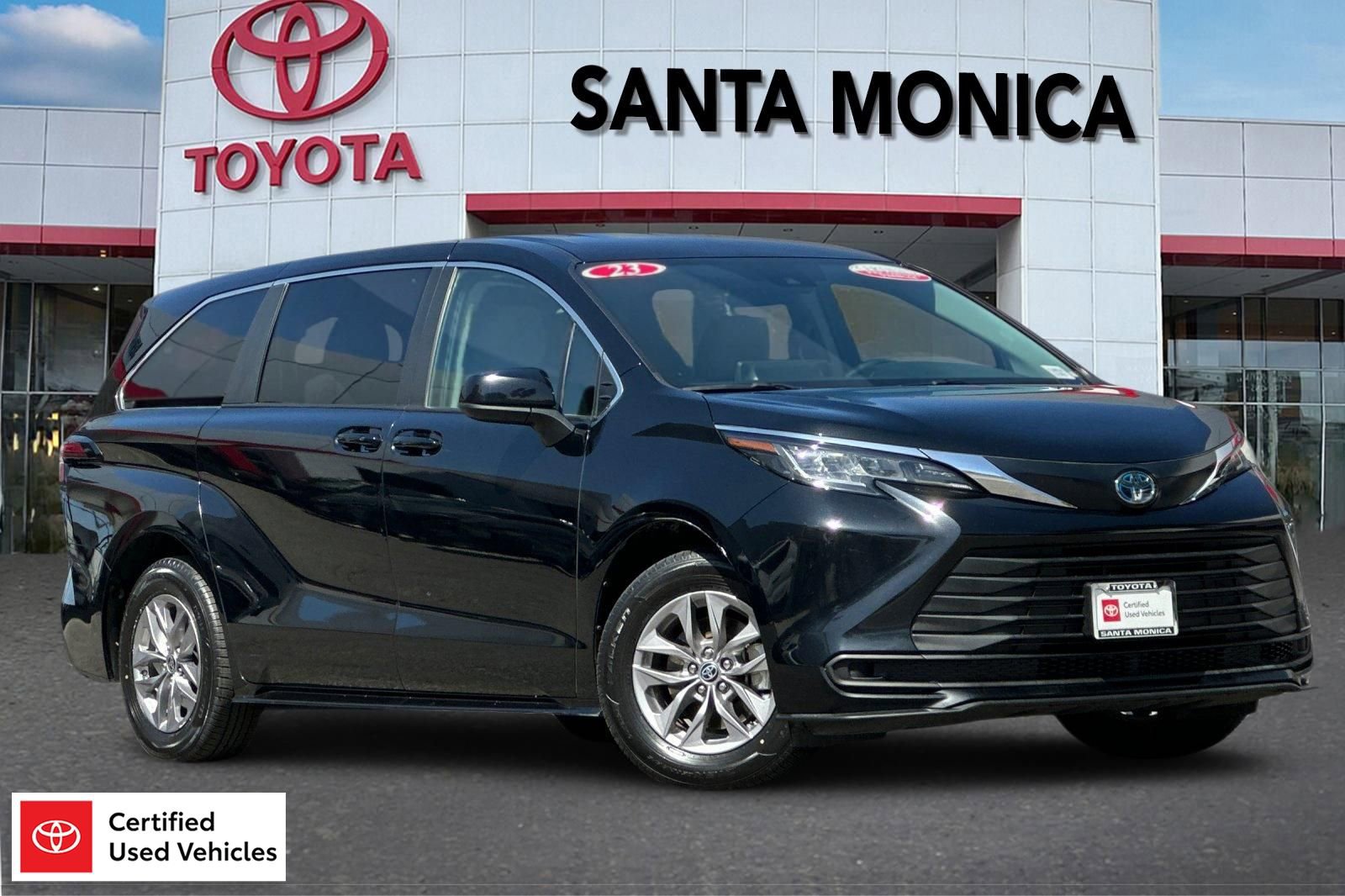 Certified 2023 Toyota Sienna LE