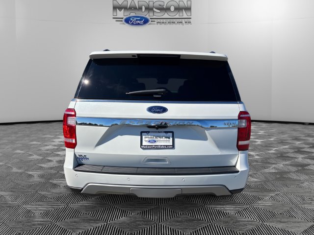 Used 2020 Ford Expedition Max XLT w/ Equipment Group 202A AWD/4WD image 4
