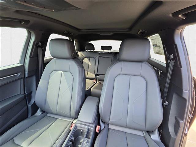 New 2025 Audi Q3 2.0T Premium w/ Convenience Package AWD/4WD image 16