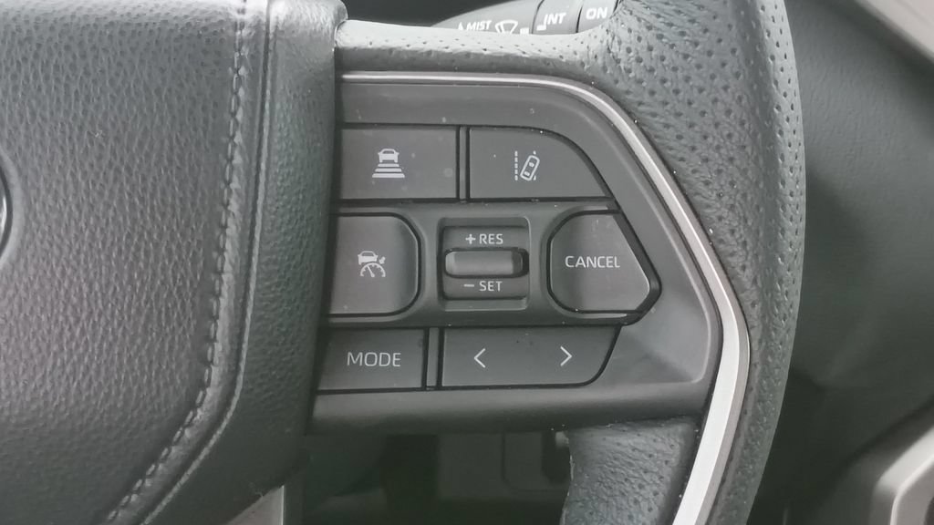 Used 2025 Toyota Sequoia Limited AWD/4WD image 31