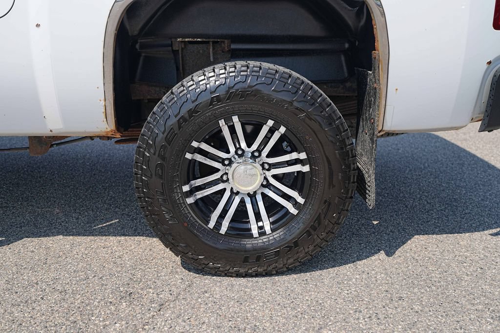 Used 2008 Chevrolet Silverado 2500 LTZ w/ Suspension Package, Off-Road AWD/4WD image 10