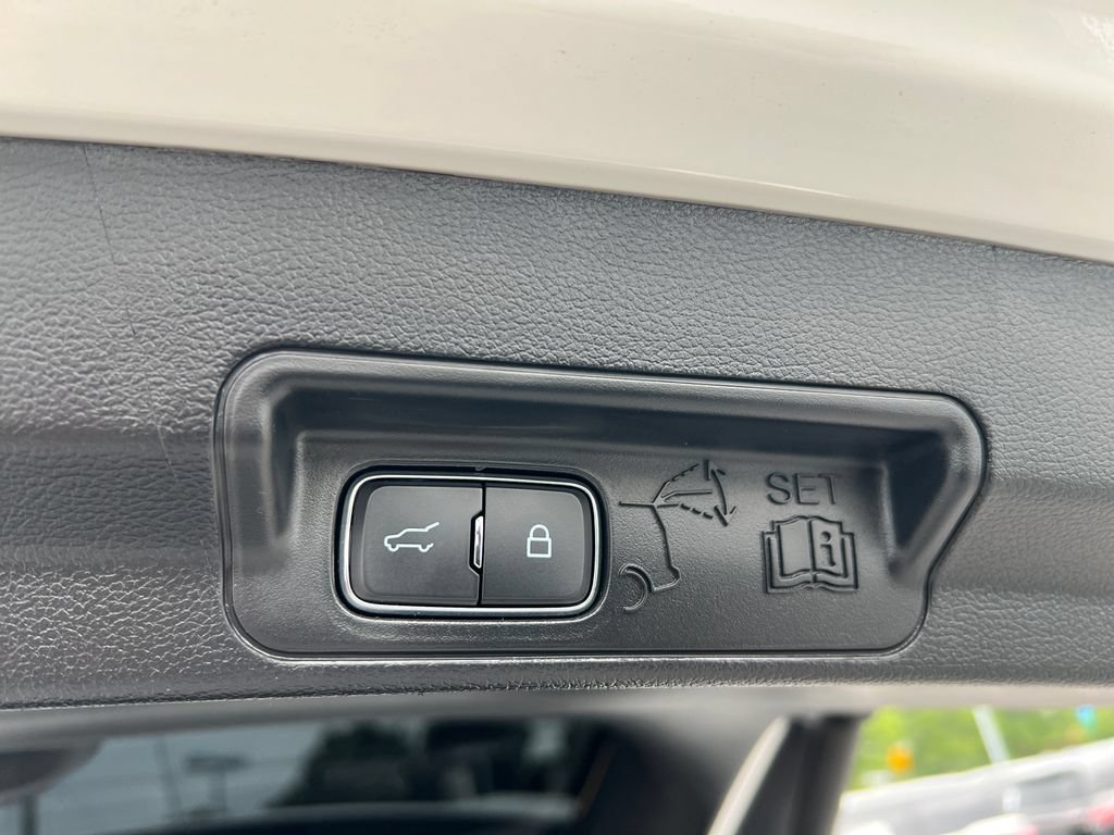 Used 2024 Ford Explorer ST w/ Equipment Group 401A AWD/4WD image 23