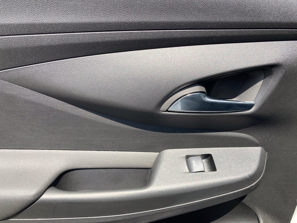 Used 2026 Buick Envista Preferred FWD image 12