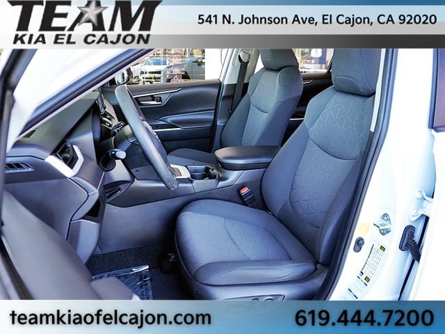 Used 2021 Toyota RAV4 XLE w/ Convenience Package AWD/4WD image 14