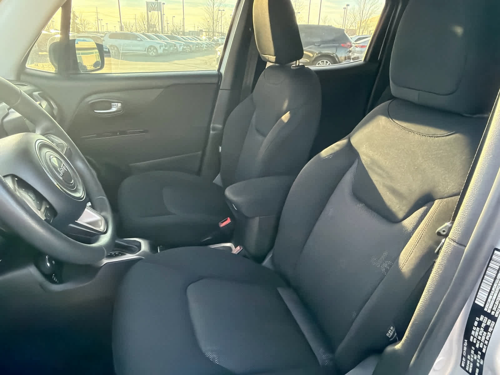 Used 2016 Jeep Renegade Sport w/ Power & Air Group image 17