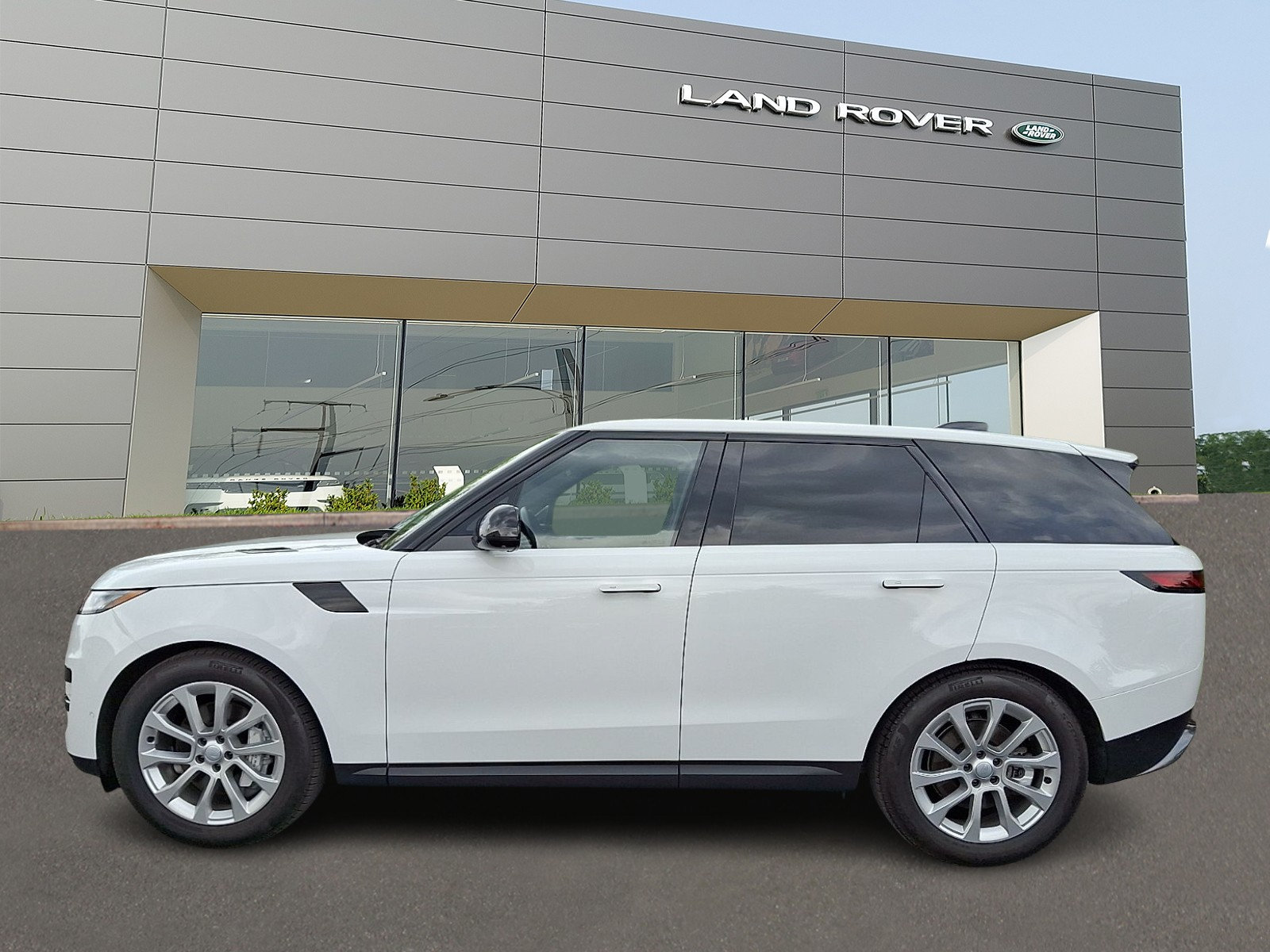 Used 2025 Land Rover Range Rover Sport AWD/4WD image 6