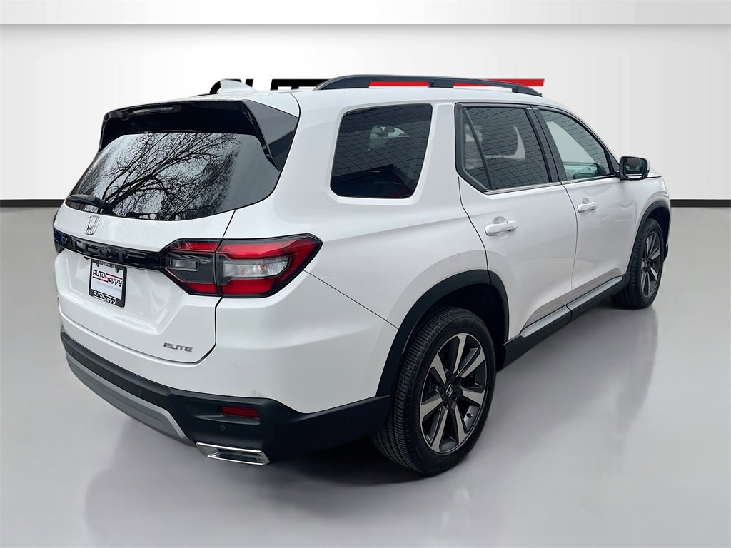Used 2023 Honda Pilot Elite image 7