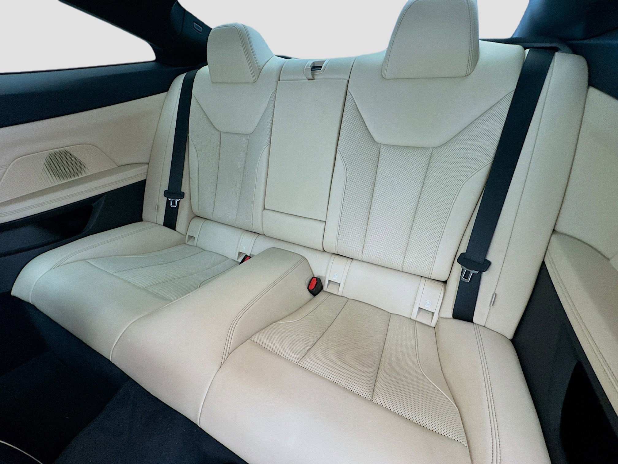 Used 2024 BMW 430i Coupe w/ Premium Package RWD image 16