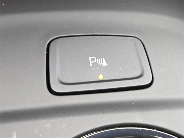 Used 2023 Chevrolet Equinox RS w/ LPO, Floor Liner Package image 9