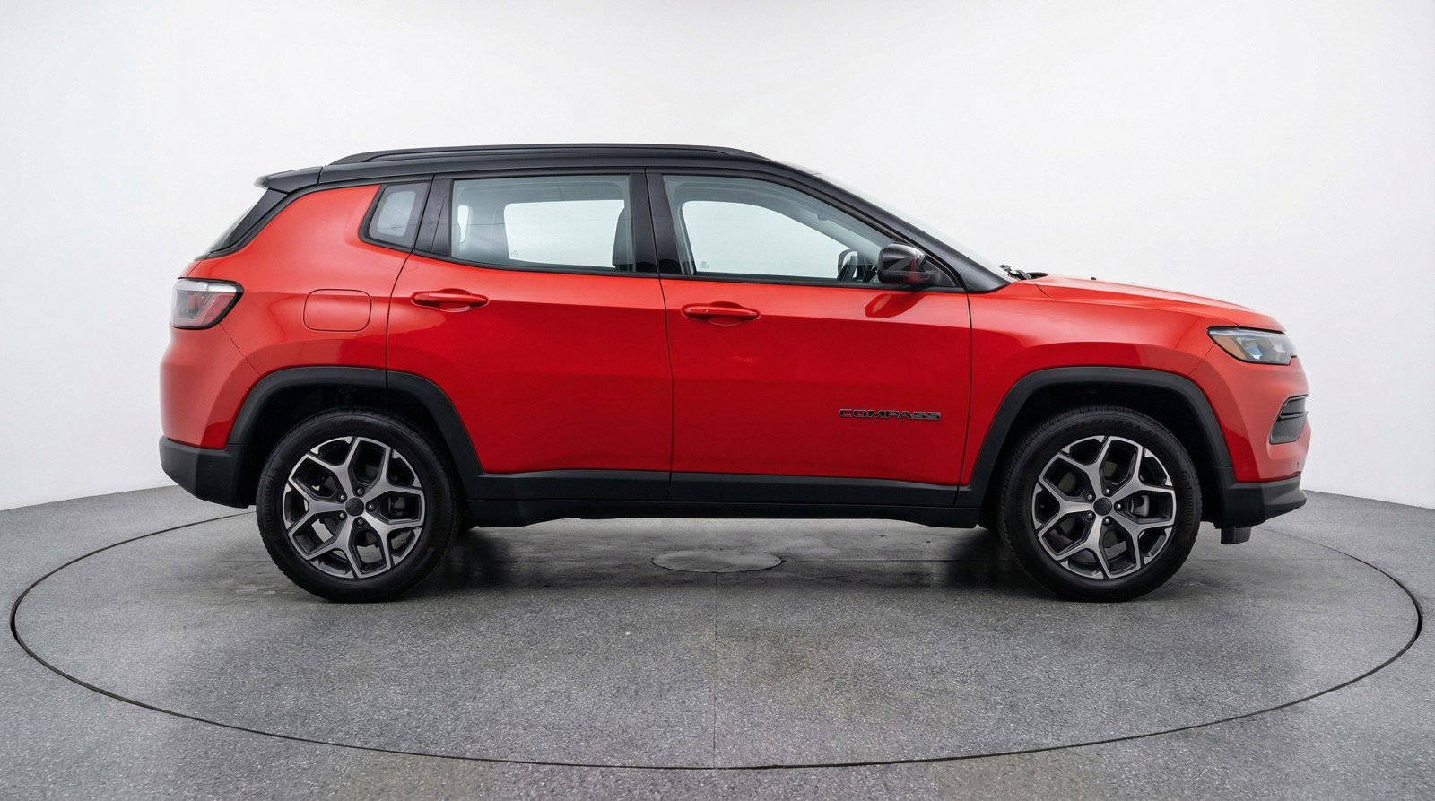 Used 2025 Jeep Compass Limited image 11