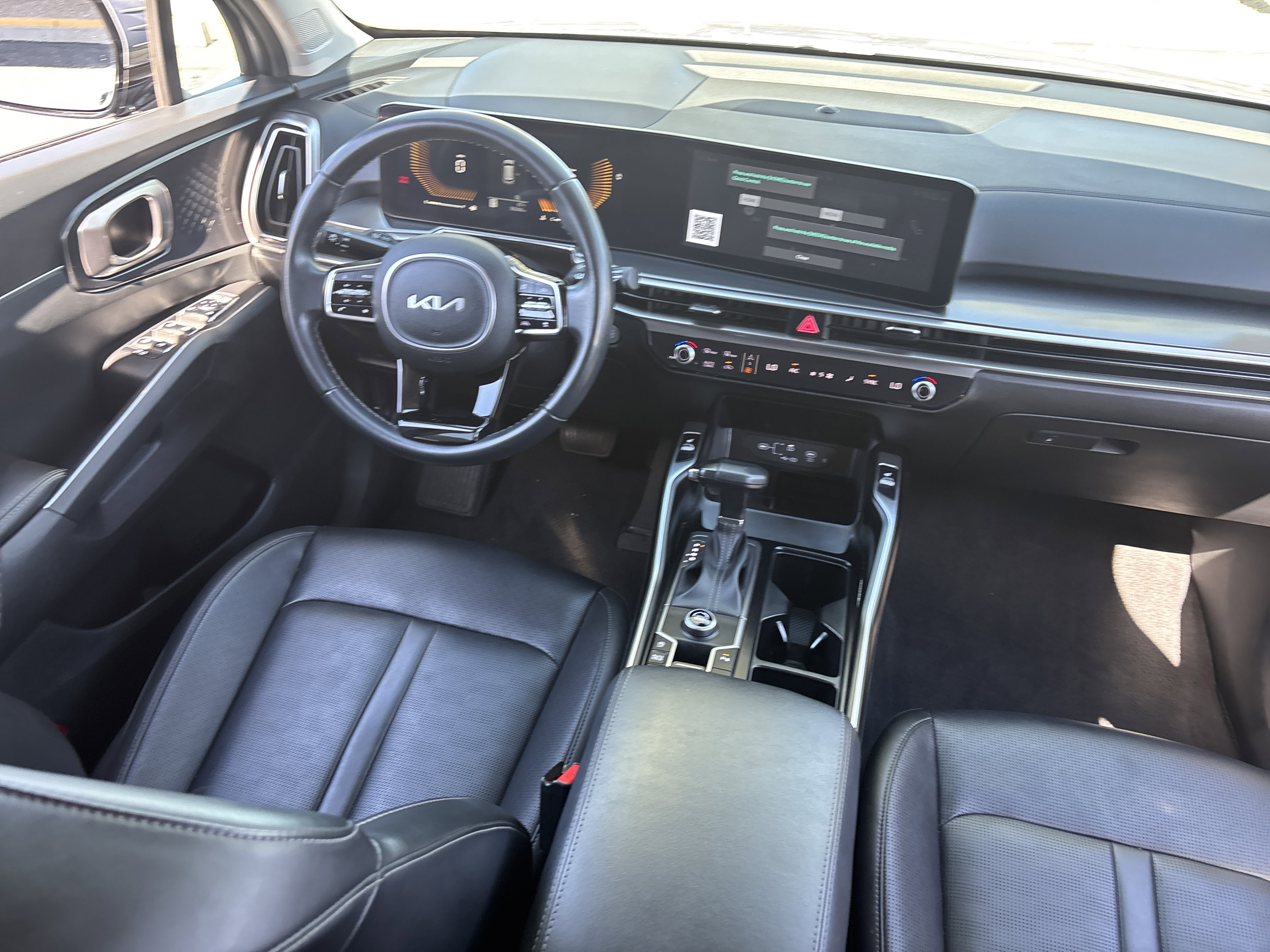 Certified 2024 Kia Sorento S FWD image 12