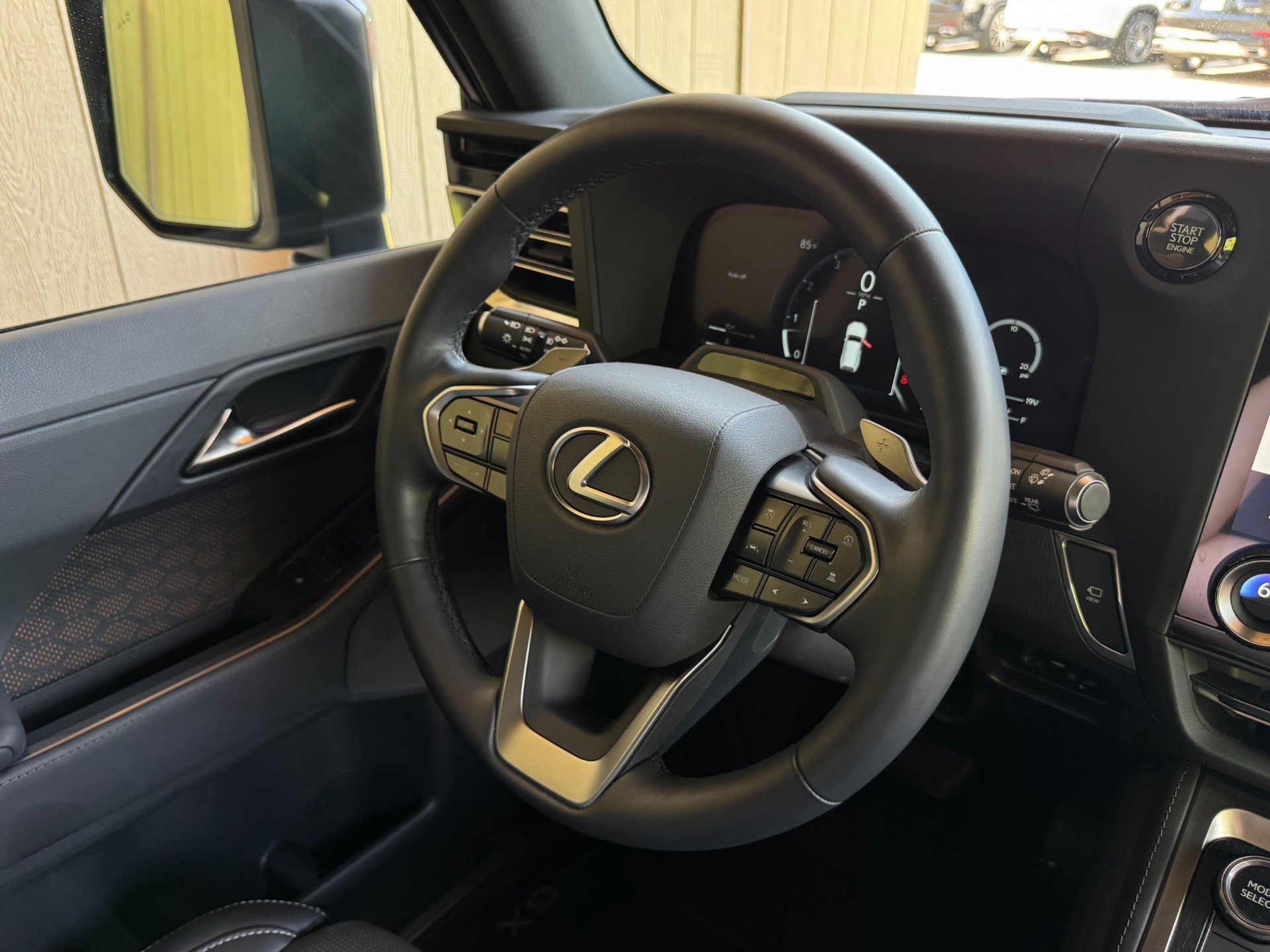 Used 2024 Lexus GX 550 AWD/4WD image 33