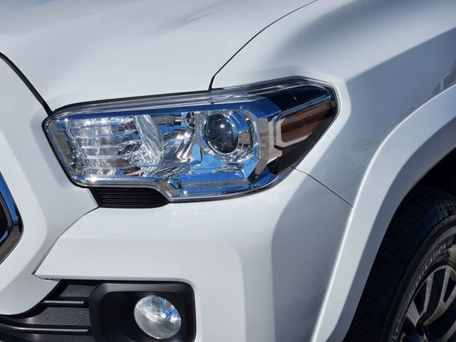 Used 2023 Toyota Tacoma SR5 image 9