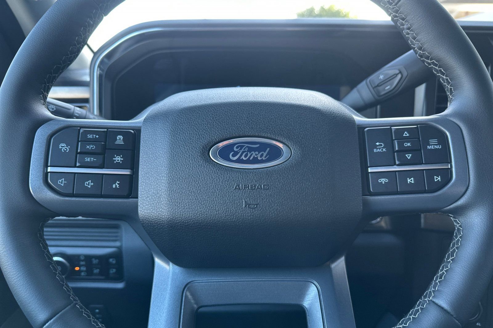 New 2026 Ford F250 Lariat w/ Black Appearance Package image 23