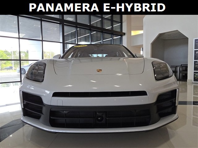 Used 2026 Porsche Panamera 4 image 8