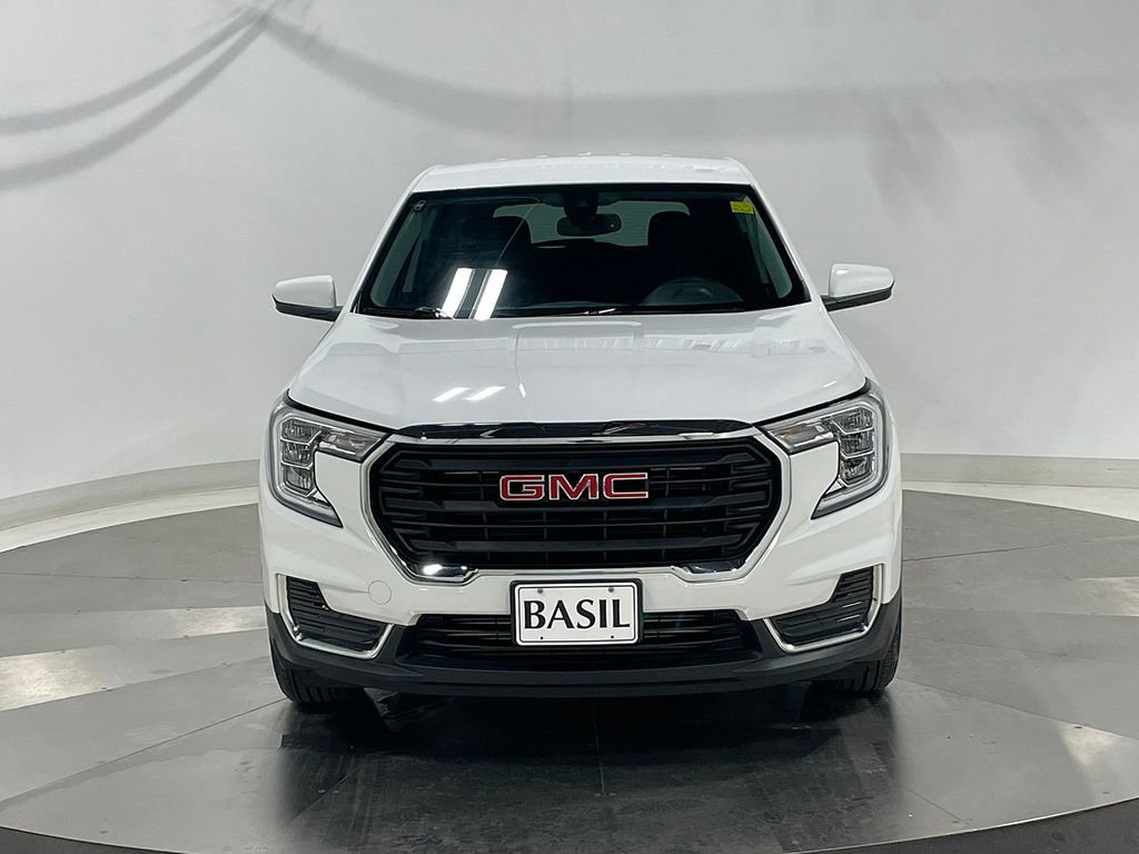 Used 2023 GMC Terrain SLE FWD image 9