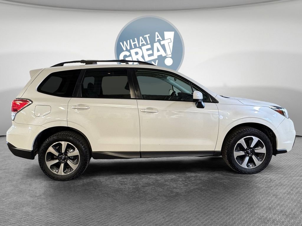 Used 2018 Subaru Forester 2.5i Premium w/ All-Weather Package image 2