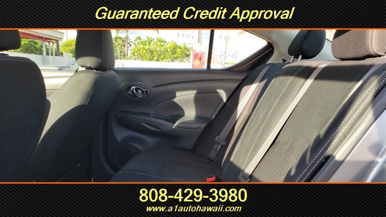 Used 2018 Nissan Versa SV w/ SV Special Edition FWD image 9