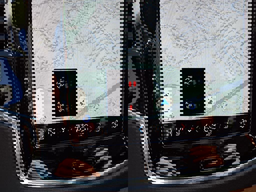 New 2025 Volvo XC90 B6 Plus w/ Protection Package Premier image 22