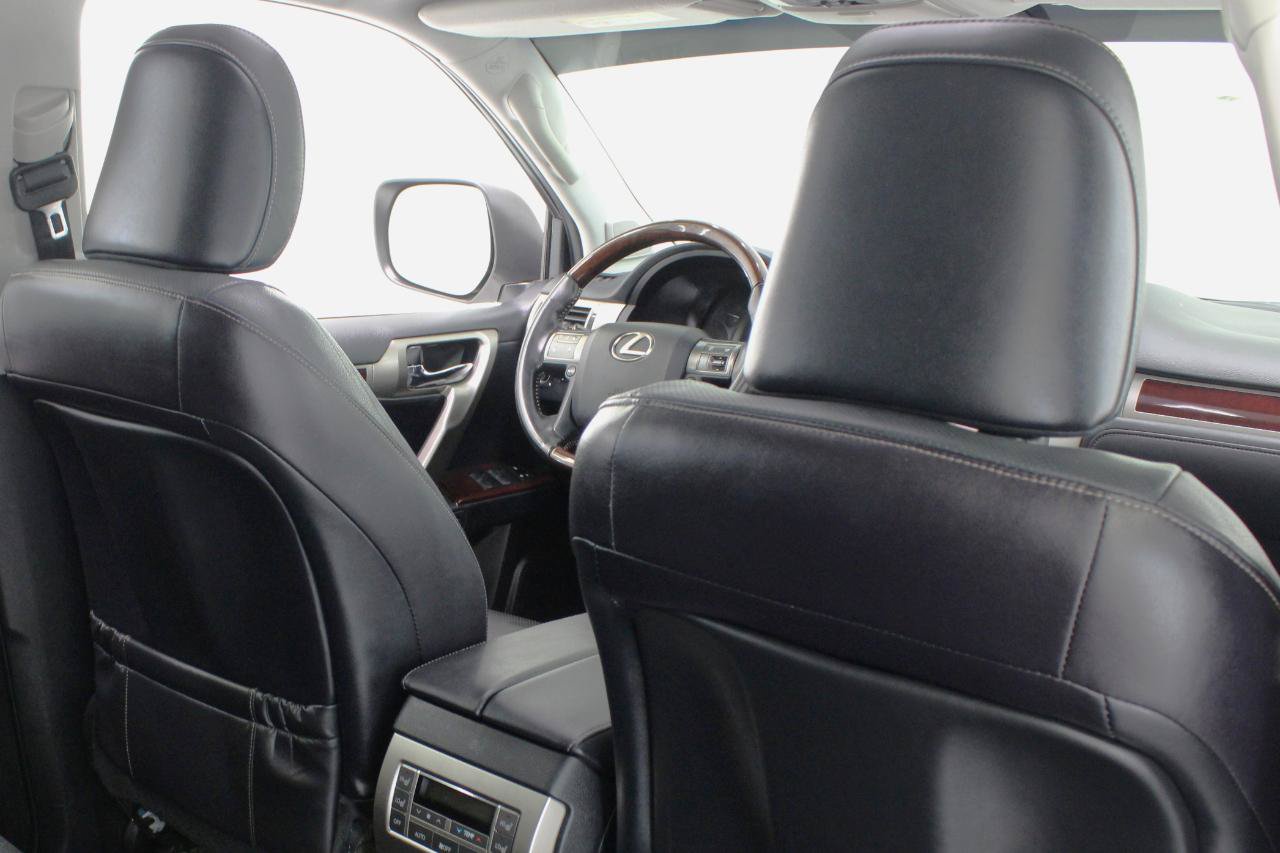 Used 2017 Lexus GX 460 AWD/4WD image 43