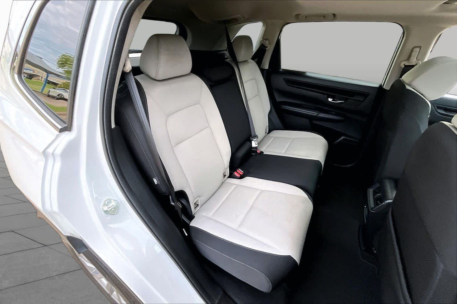 Certified 2025 Honda CR-V EX image 19