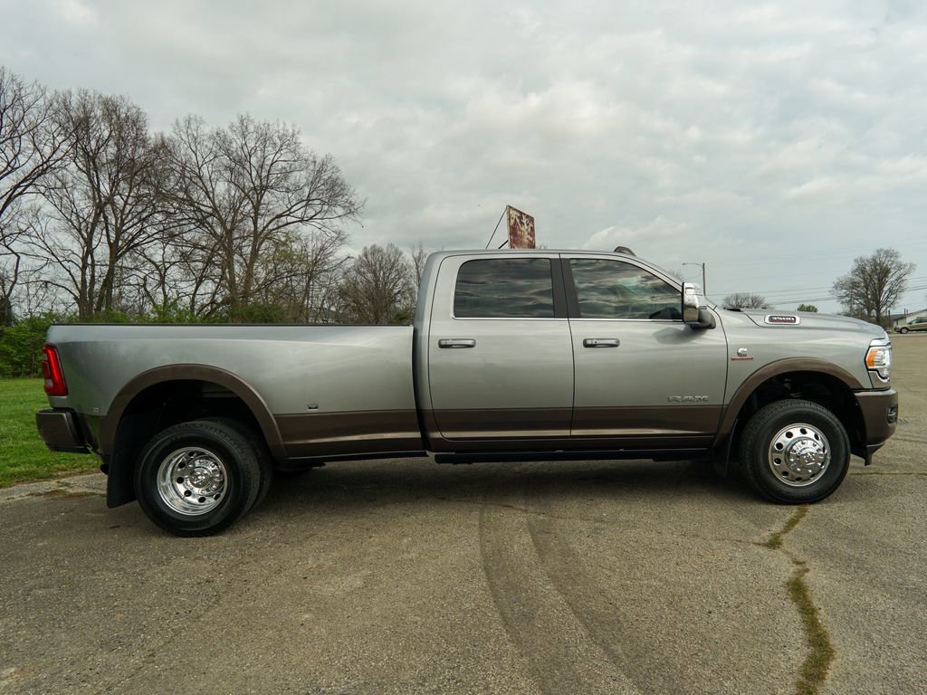 Used 2023 RAM 3500 Limited AWD/4WD image 2