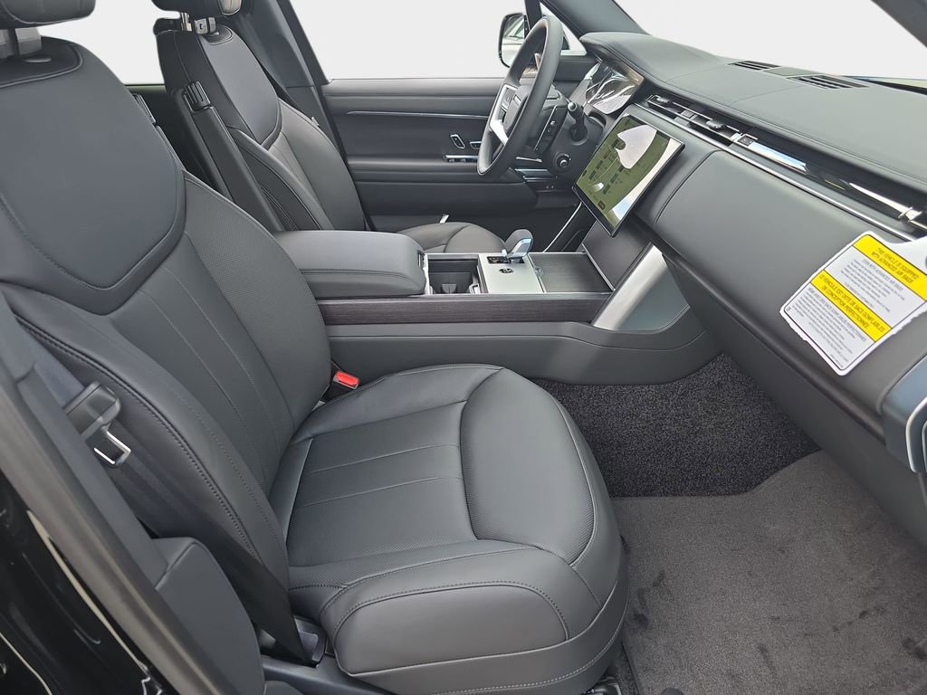 New 2026 Land Rover Range Rover Long Wheelbase SE AWD/4WD image 10