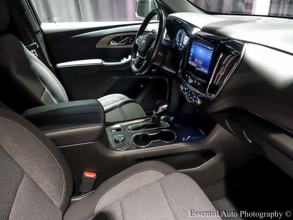 Used 2022 Chevrolet Traverse LT image 33