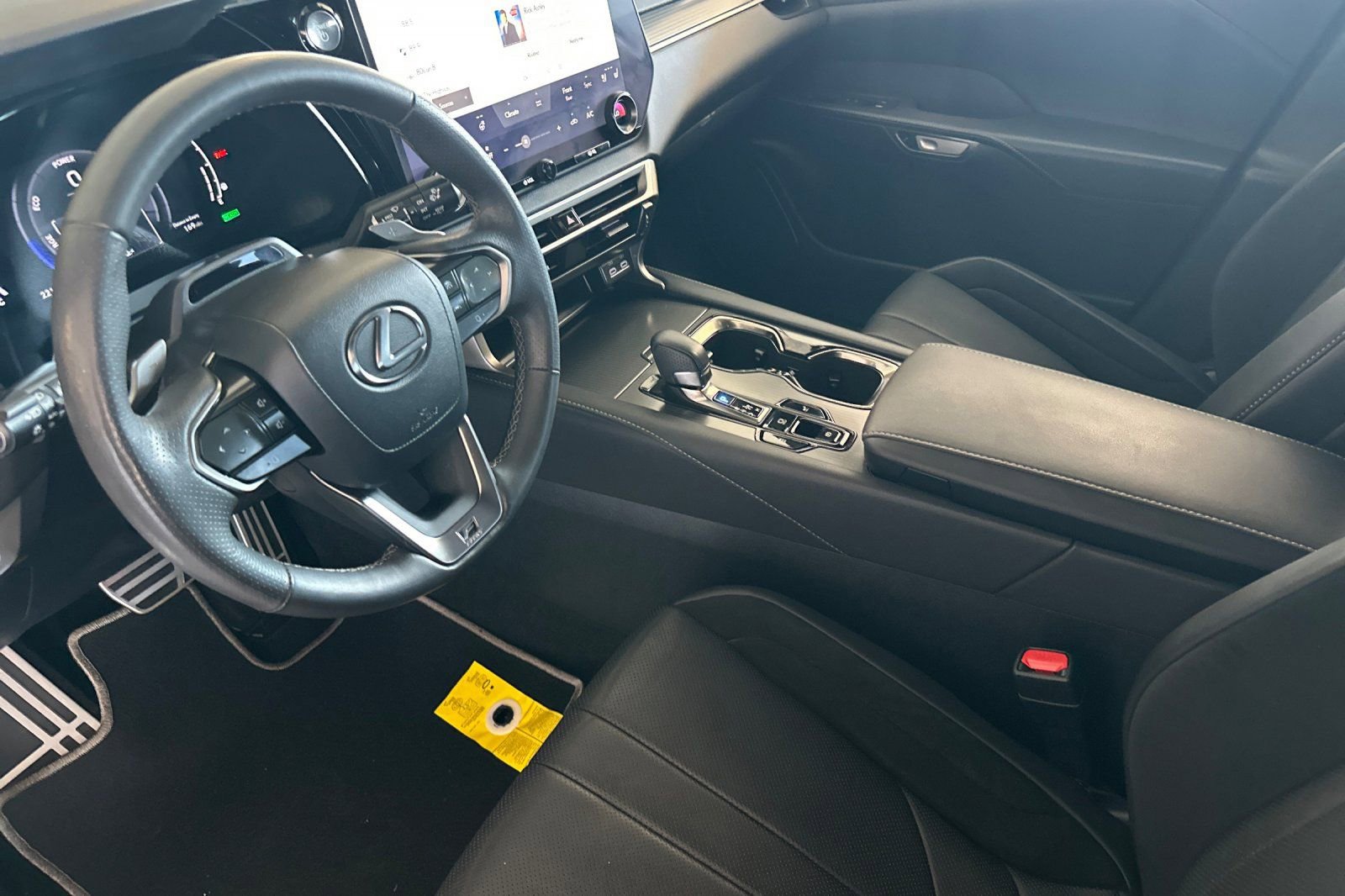 Used 2023 Lexus RX 500h F Sport w/ Cold Area Package AWD/4WD image 7