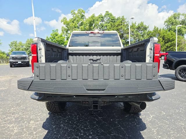 New 2026 Chevrolet Silverado 2500 ZR2 w/ LPO, Dark Essentials Package AWD/4WD image 16