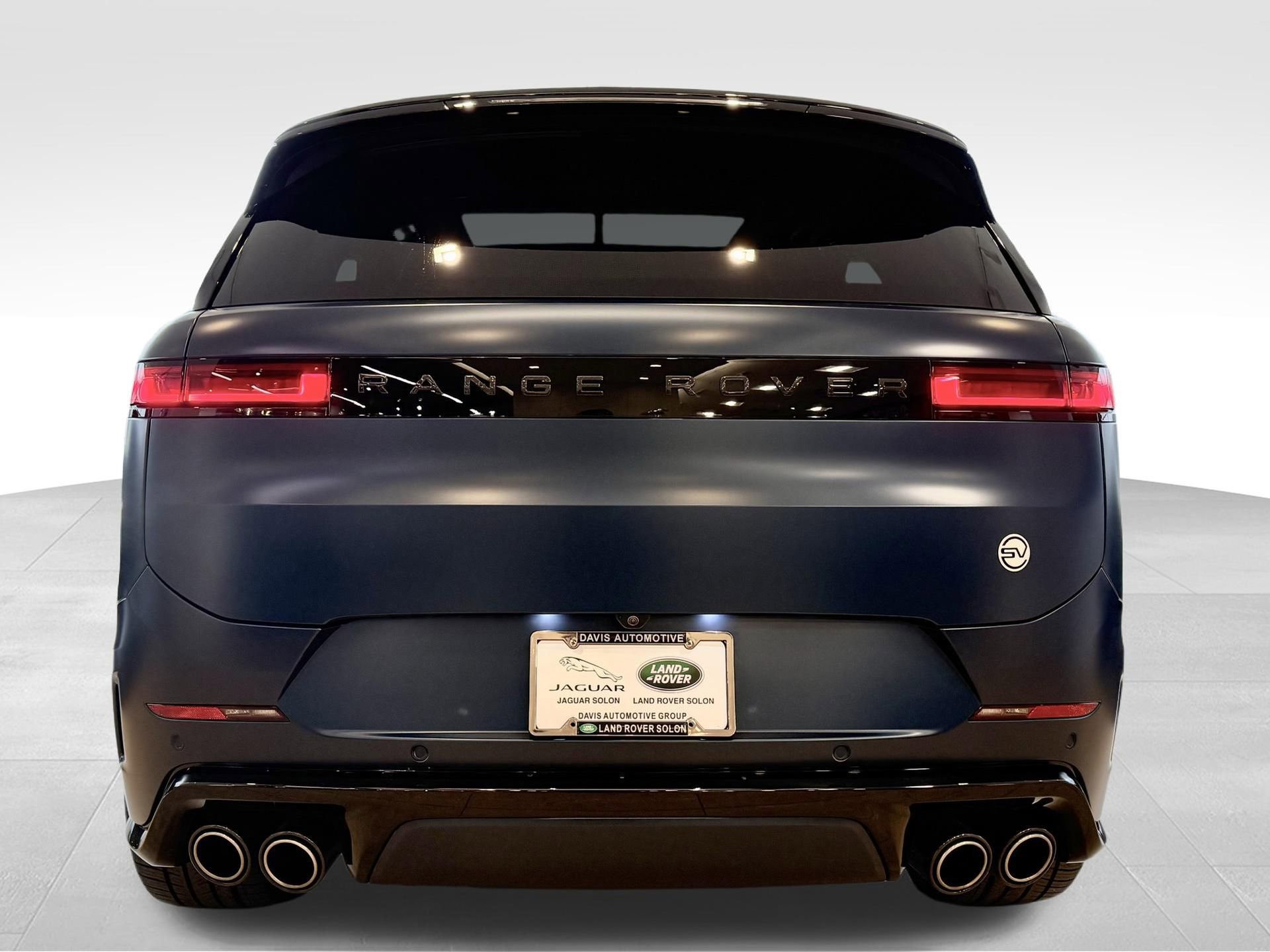 Used 2025 Land Rover Range Rover Sport SV Edition Two image 6