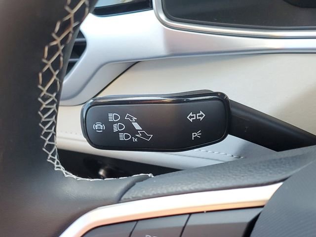 New 2026 Volkswagen Taos SE AWD/4WD image 18