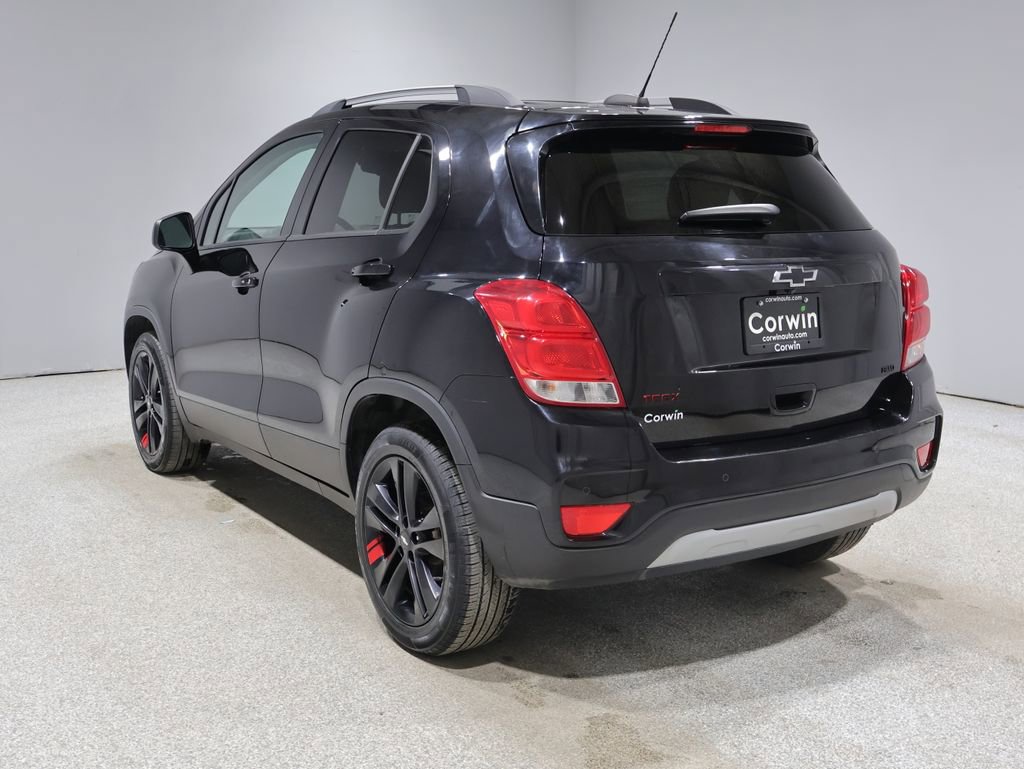 Used 2021 Chevrolet Trax LT w/ Redline Edition AWD/4WD image 6