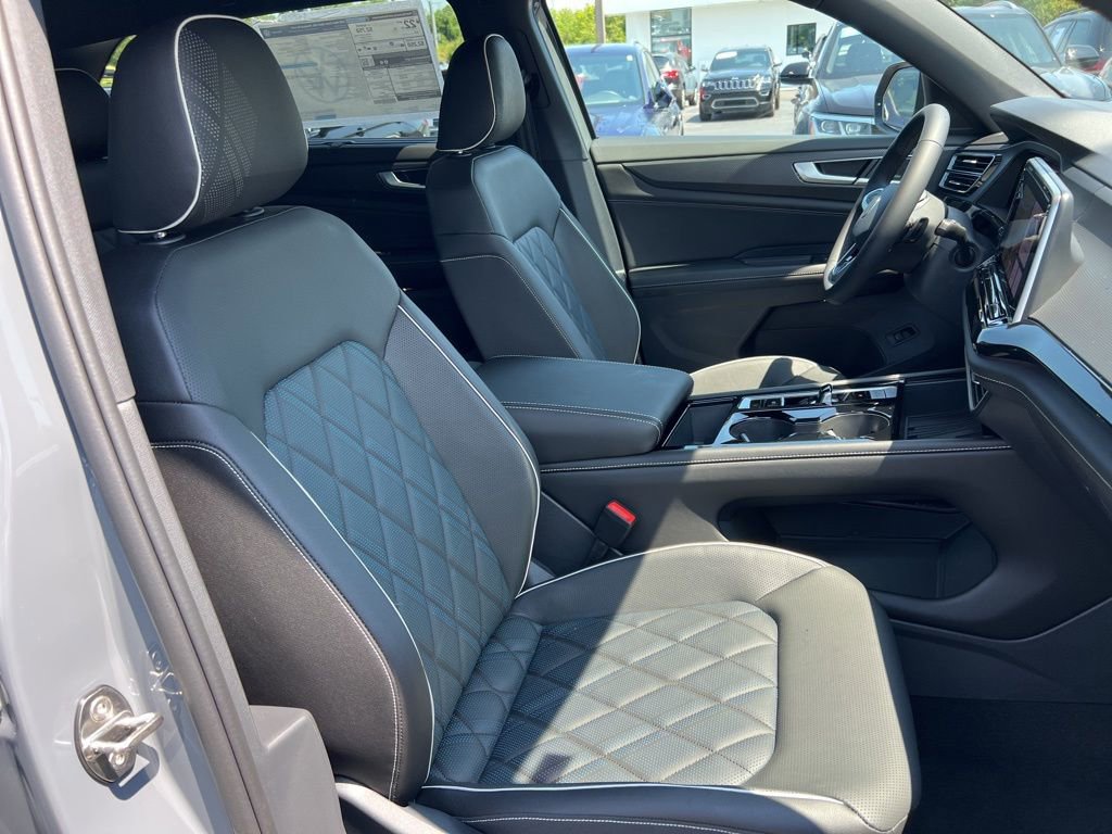 New 2026 Volkswagen Atlas Cross Sport SEL Premium R-Line image 23