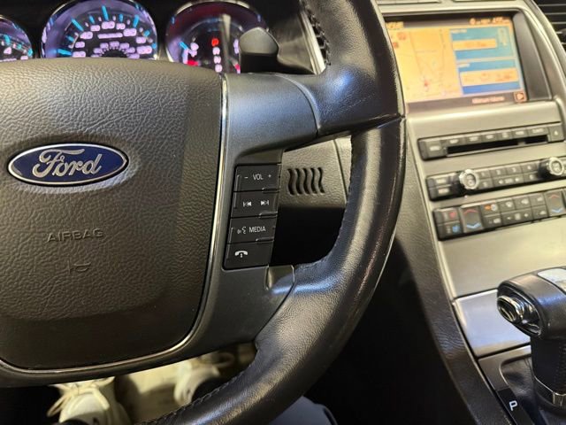 Used 2010 Ford Taurus Limited image 14