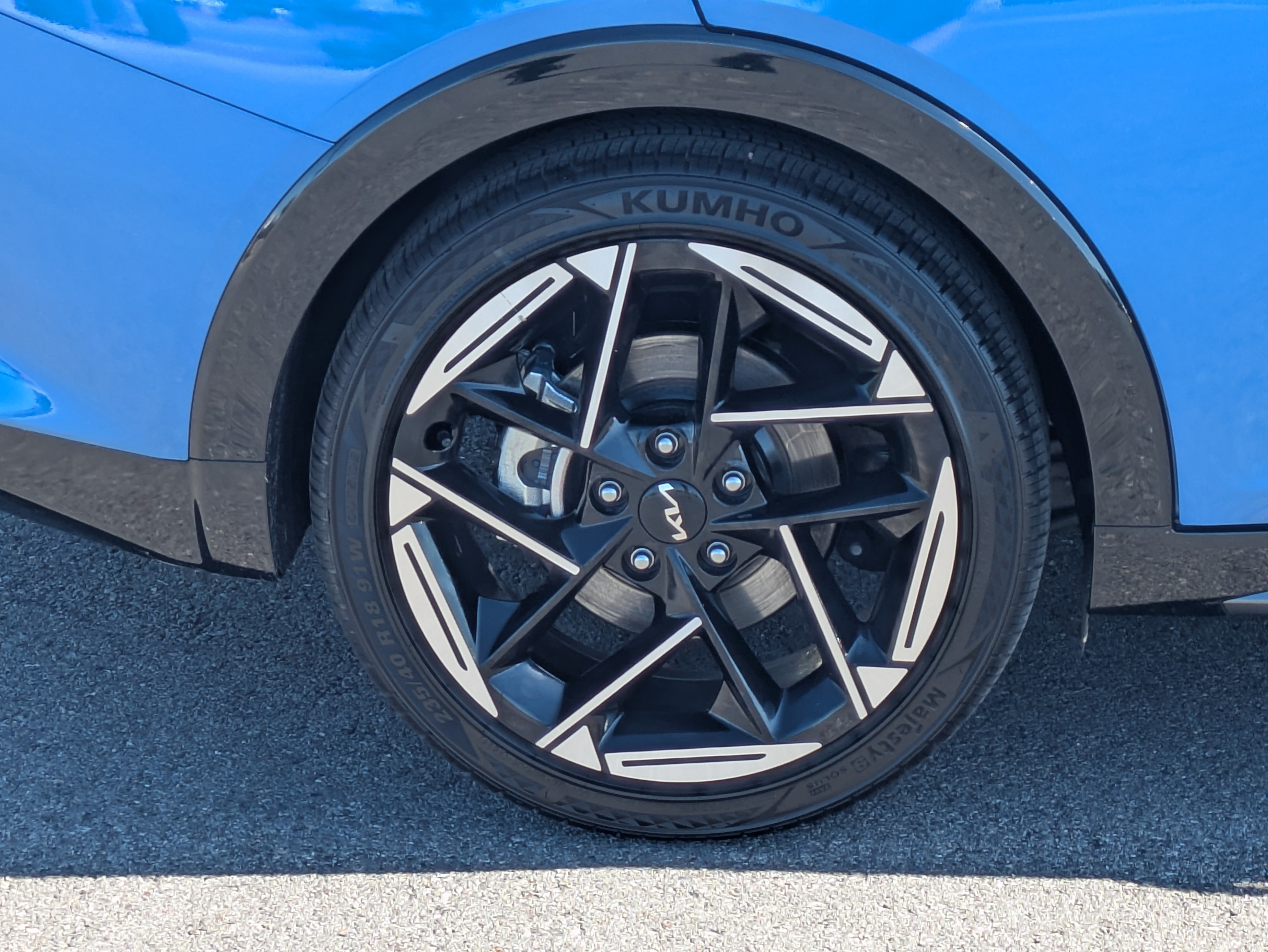 Certified 2025 Kia K4 GT-Line w/ GT-Line Premium Package FWD image 9