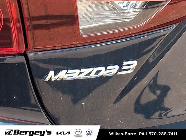 Used 2017 MAZDA MAZDA3 Sport w/ Preferred Equipment Package FWD image 11
