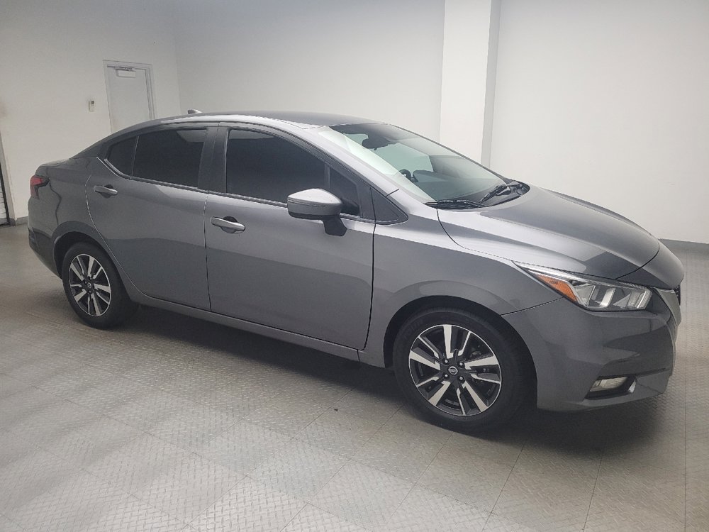 Used 2021 Nissan Versa SV FWD image 11