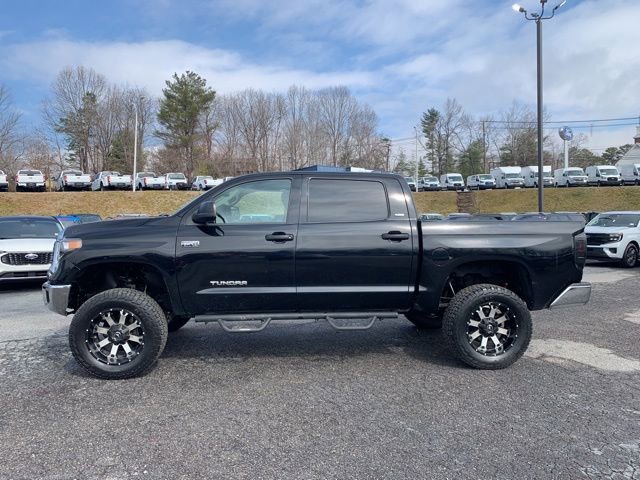 Used 2021 Toyota Tundra SR5 w/ SR5 Leather Package image 5