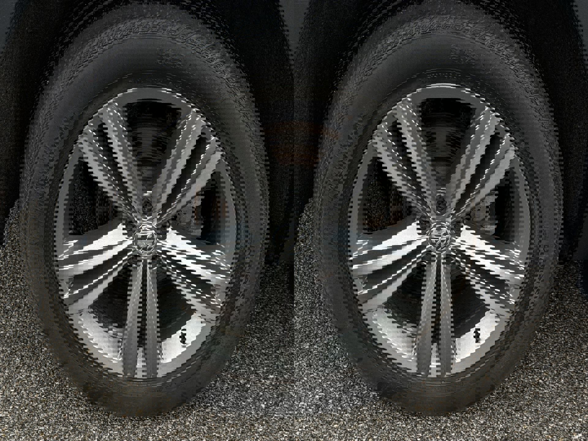 Used 2019 Volkswagen Atlas SEL R-Line image 33