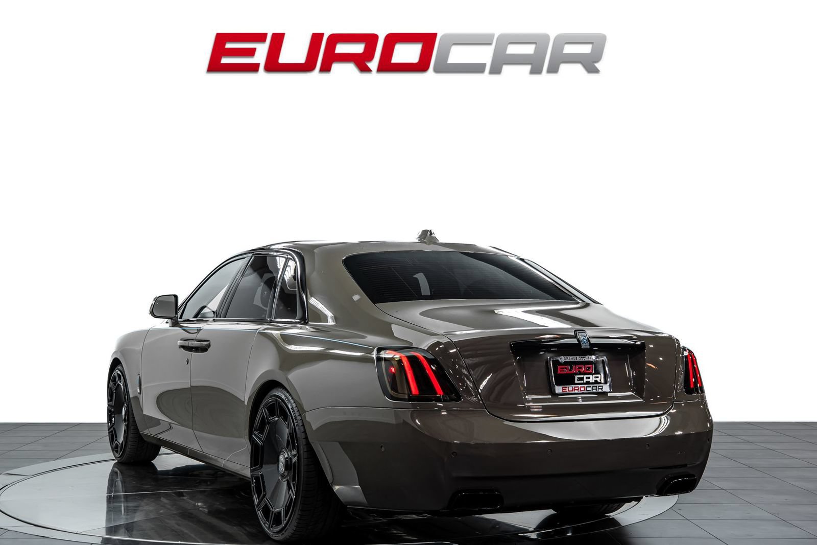 Used 2025 Rolls-Royce Ghost AWD/4WD image 4