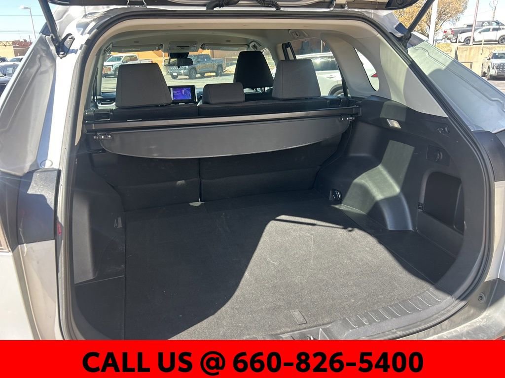 Used 2025 Toyota RAV4 XLE image 10