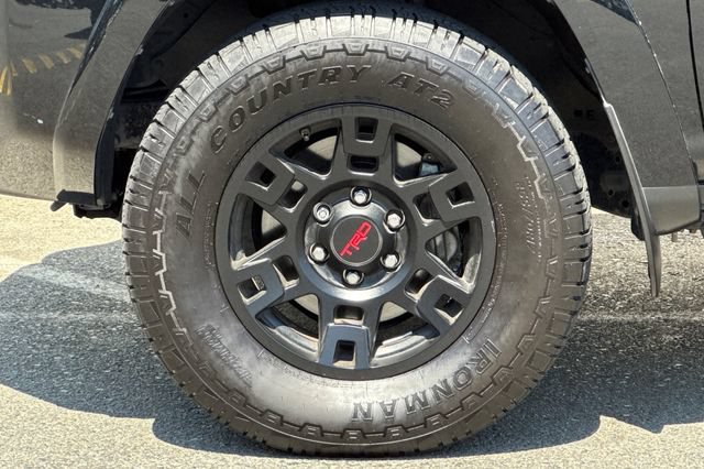 Used 2021 Toyota 4Runner Venture AWD/4WD image 26
